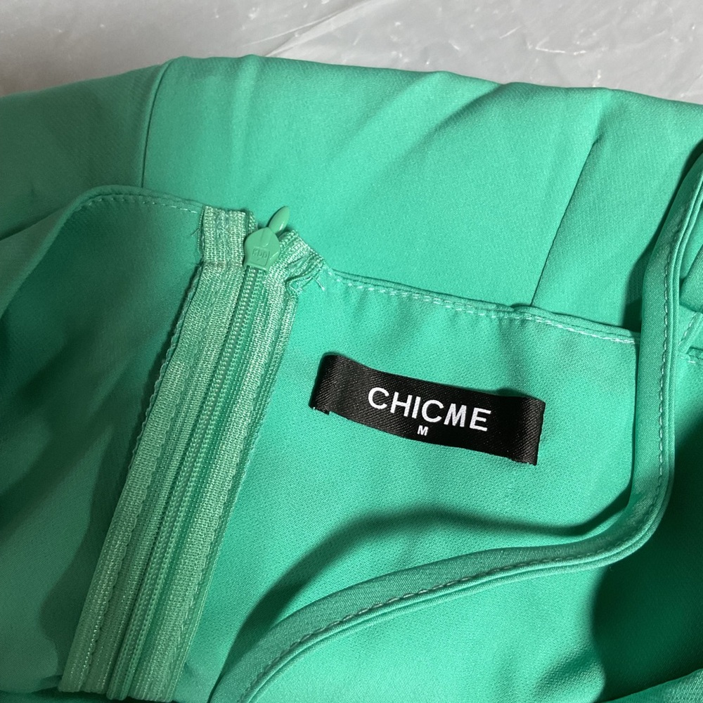 chic Mint Green Mini Dress Romper - Picture 4 of 7